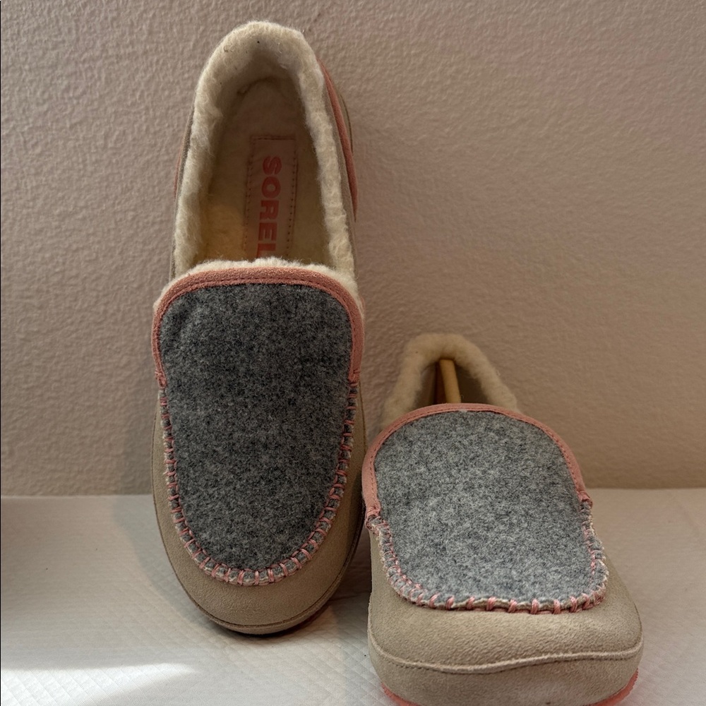 Women's NIB Sorel Tremblant II Moccasin in Sandy Tan, Faux Pink US Size 9 - Picture 4 of 5
